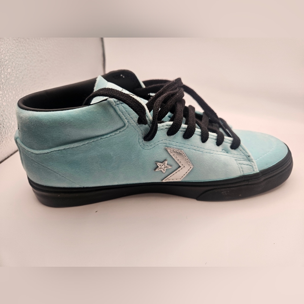 FA Converse (Louie Lopez)